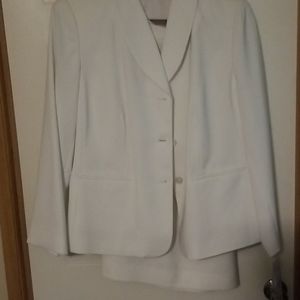 Womans 2piece suit